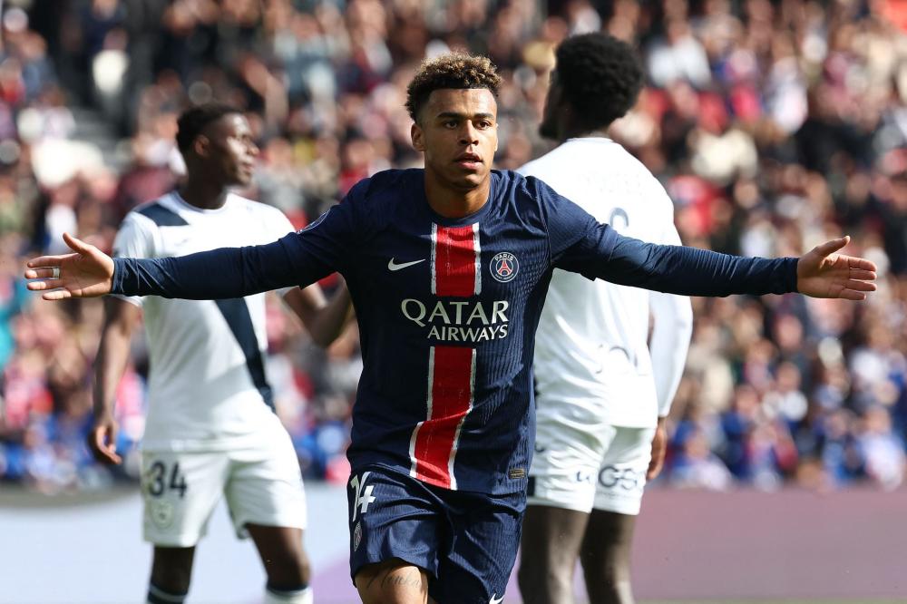 兰球员卡马 兰球员卡马